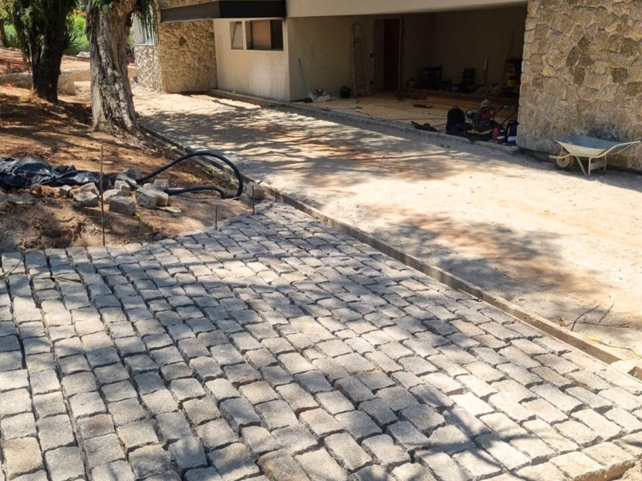 calçamento pedra paralelepipedo didi-pedras  